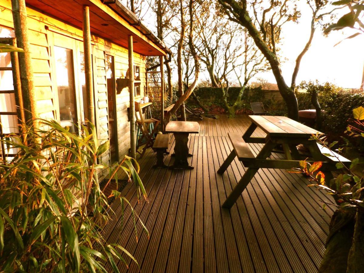 Sunset Lodge Kingsbridge  Exterior photo